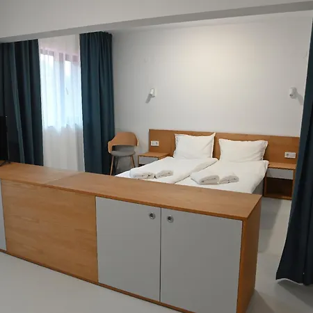 Etar Hotel 2*
