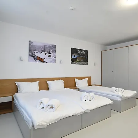 Etar Hotel 2*